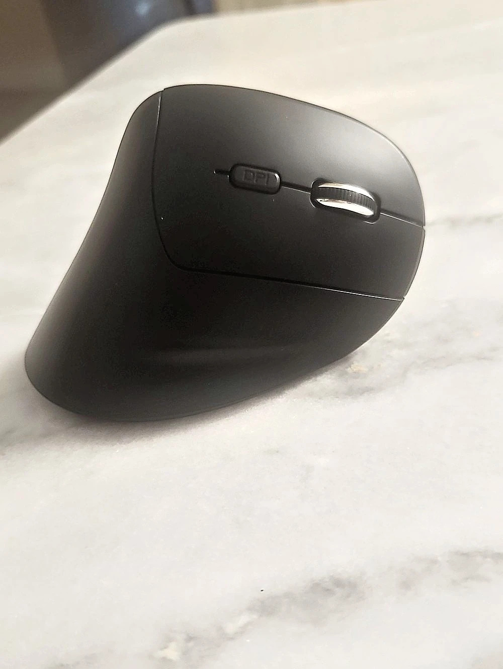 iClever WM-101 Ergonomic Wireless Vertical Mouse Wireless Mouse Black